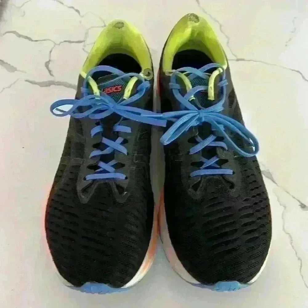 Asics Novablast 2 men’s shoes. Size 9 1/2‎